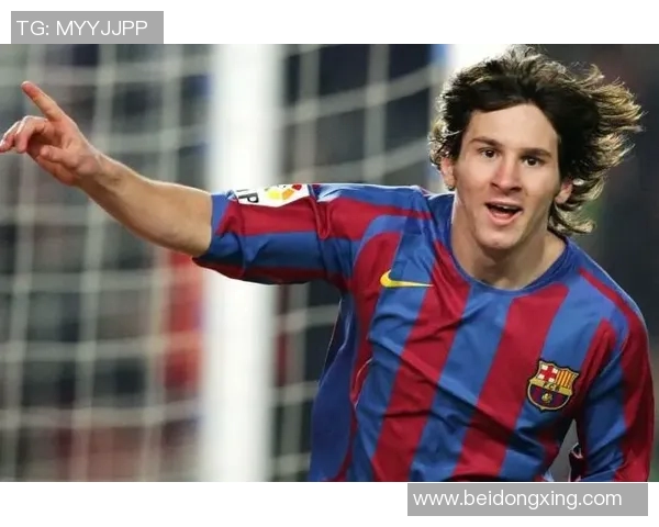 足球明星小摆件的魅力与收藏价值探讨及推荐